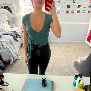 Urban Outfitters Women's Green and Blue Crop-top